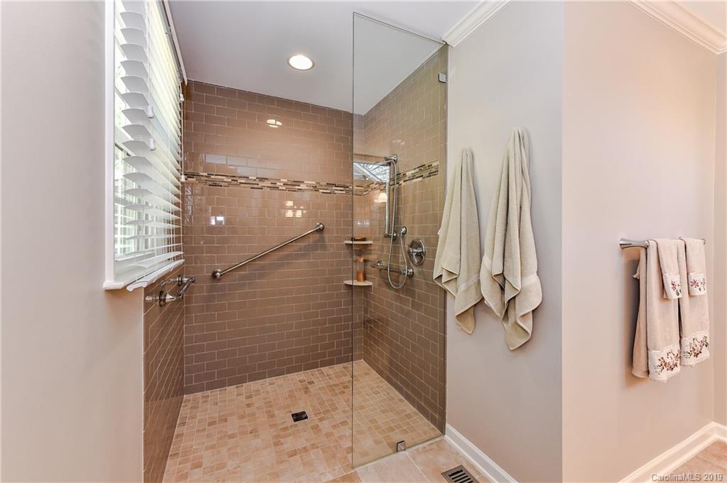 2349 Hopecrest Drive Charlotte NC 28210