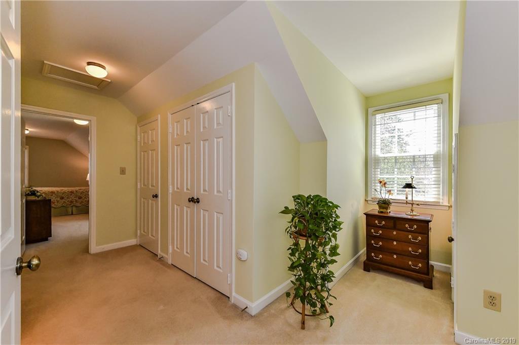 2349 Hopecrest Drive Charlotte NC 28210