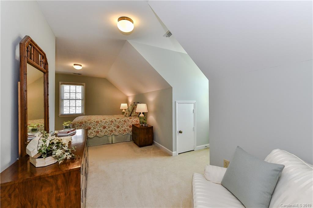 2349 Hopecrest Drive Charlotte NC 28210
