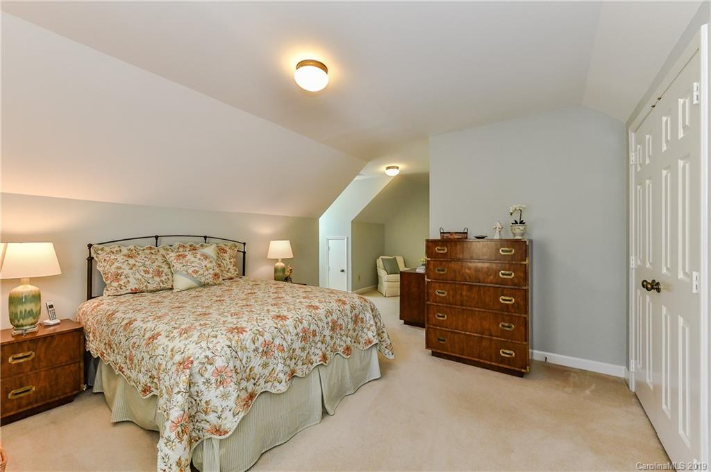 2349 Hopecrest Drive Charlotte NC 28210