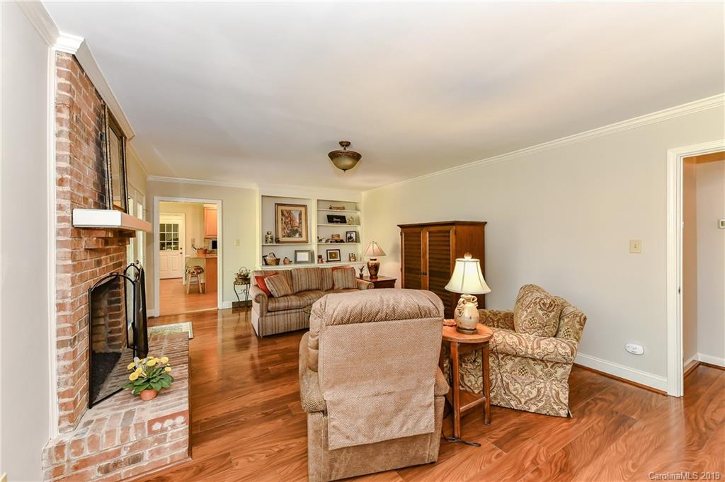 2349 Hopecrest Drive Charlotte NC 28210