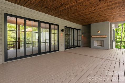99 Little Cherokee Ridge Hendersonville NC 28739