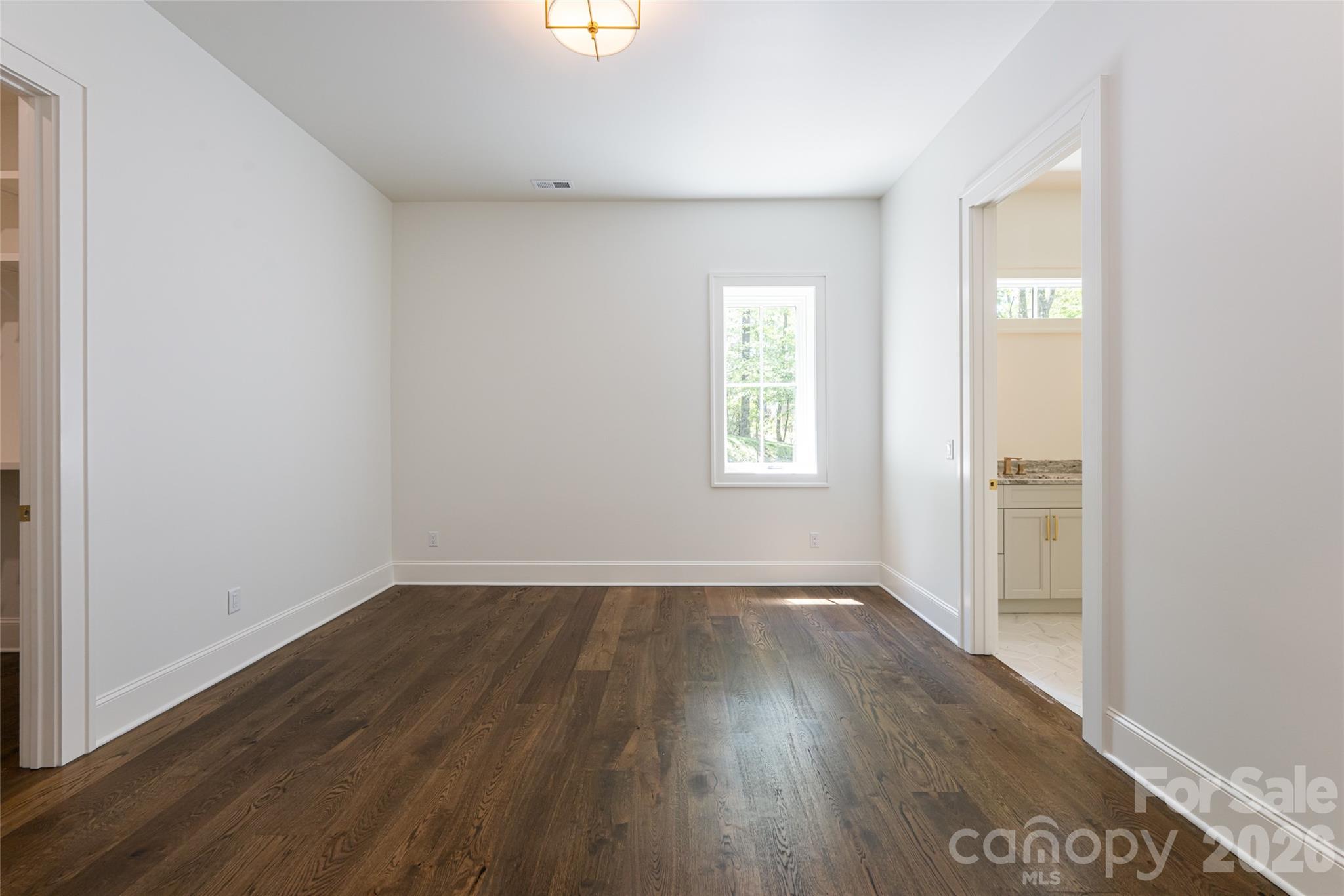 99 Little Cherokee Ridge Hendersonville NC 28739