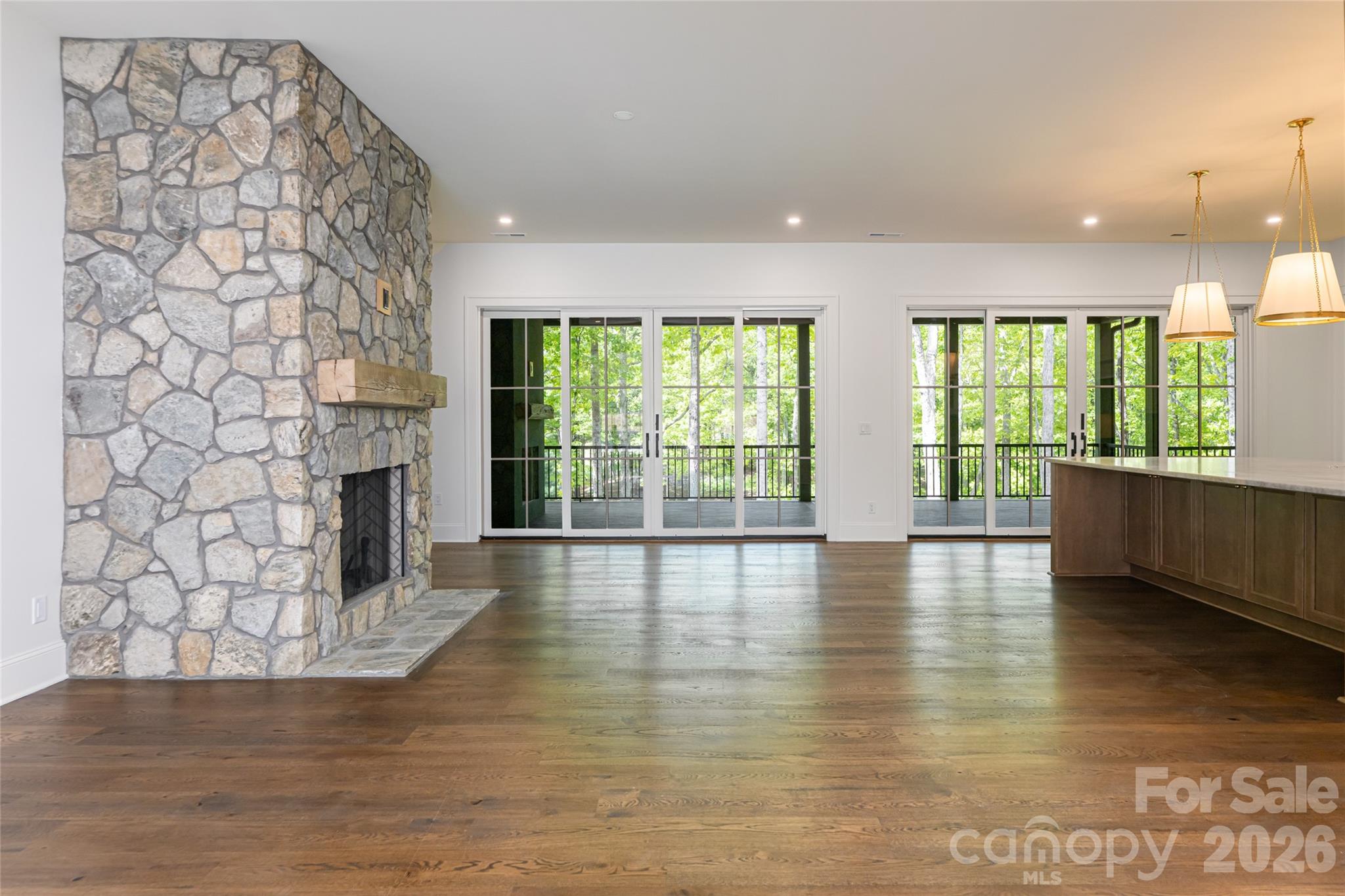 99 Little Cherokee Ridge Hendersonville NC 28739