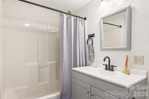 55 Polk Street Waynesville NC 28786
