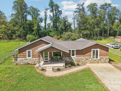 55 Polk Street Waynesville NC 28786