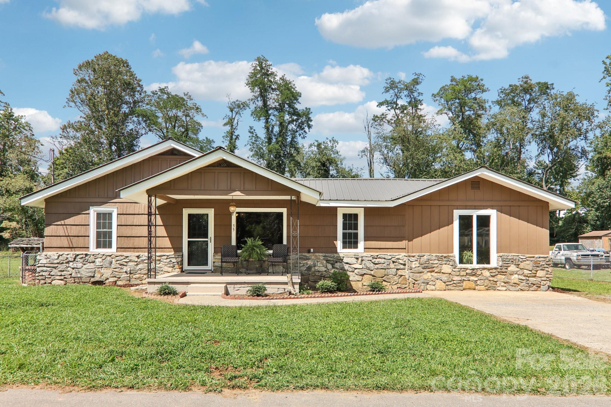 55 Polk Street Waynesville NC 28786
