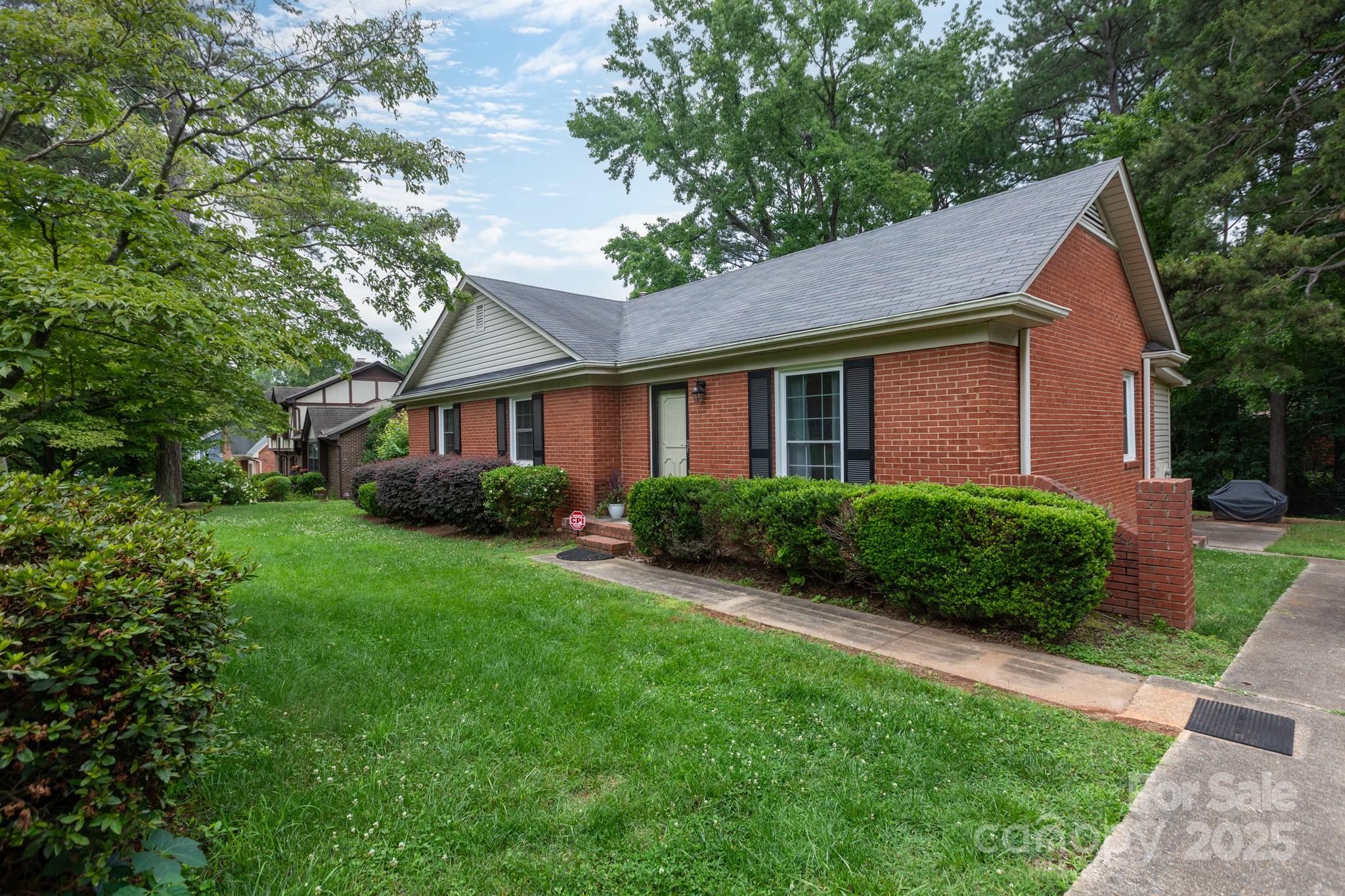 5727 Faulconbridge Road Charlotte NC 28227