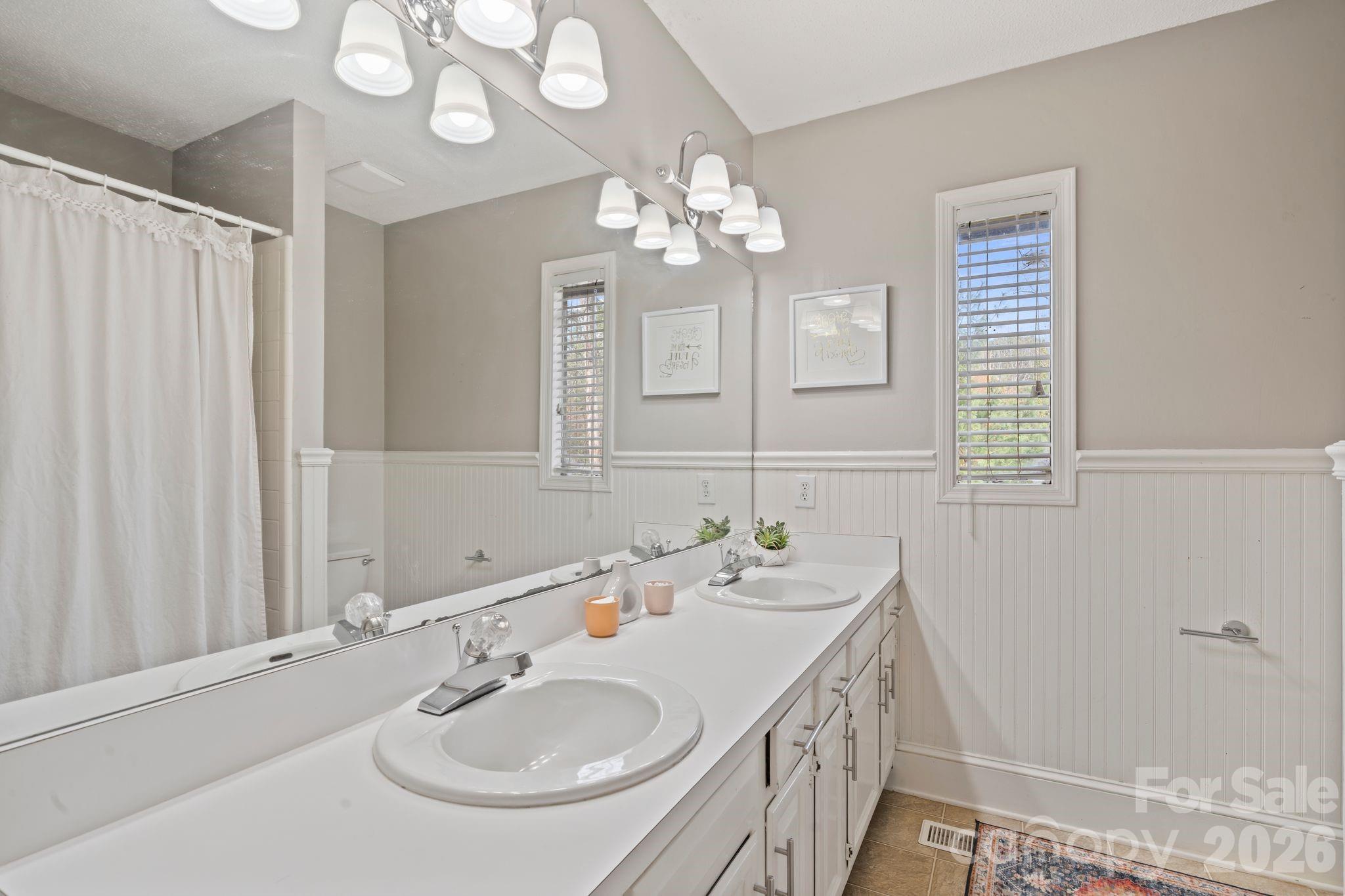 350 21st Avenue Drive NW Hickory NC 28601