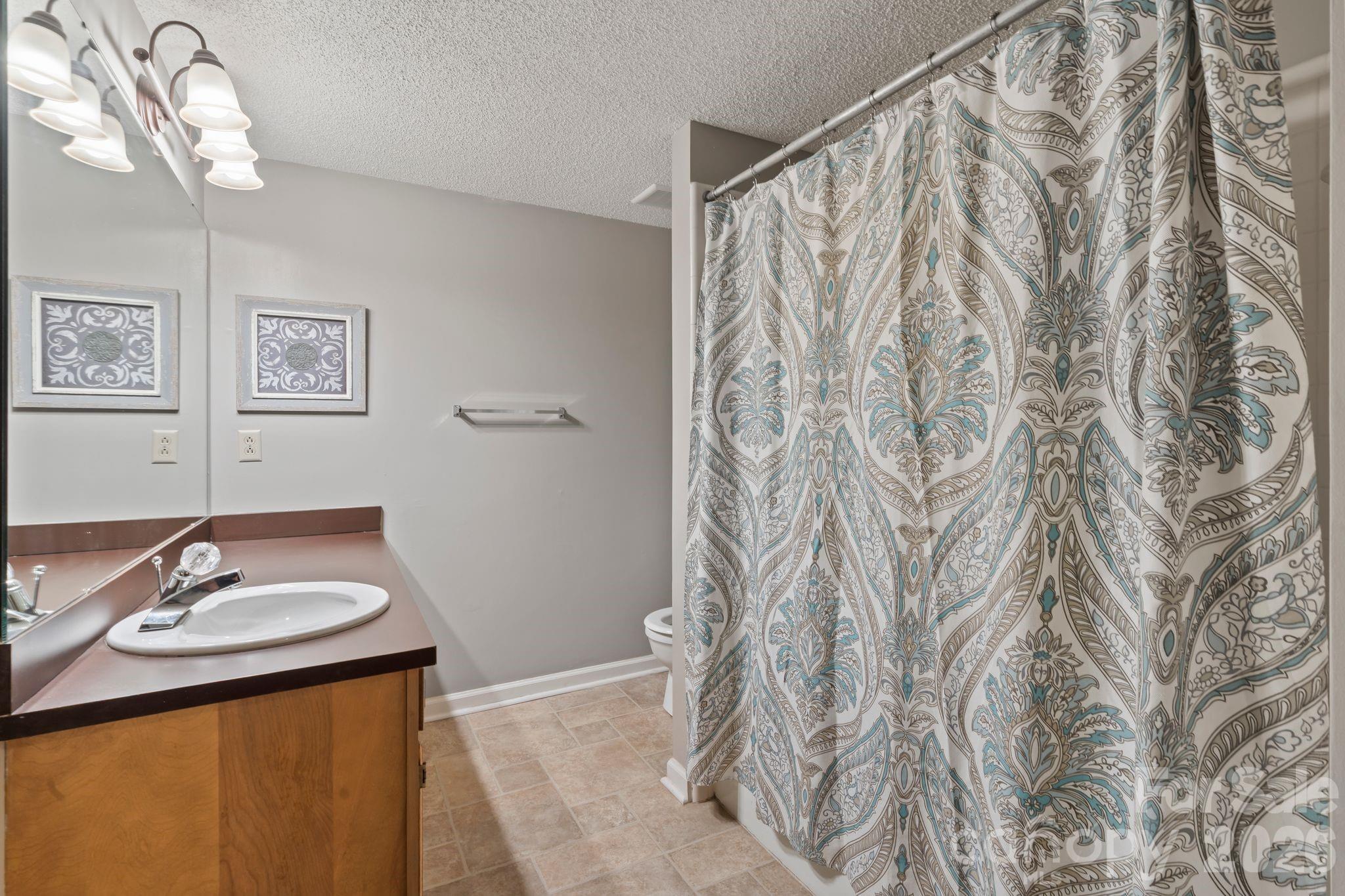 350 21st Avenue Drive NW Hickory NC 28601
