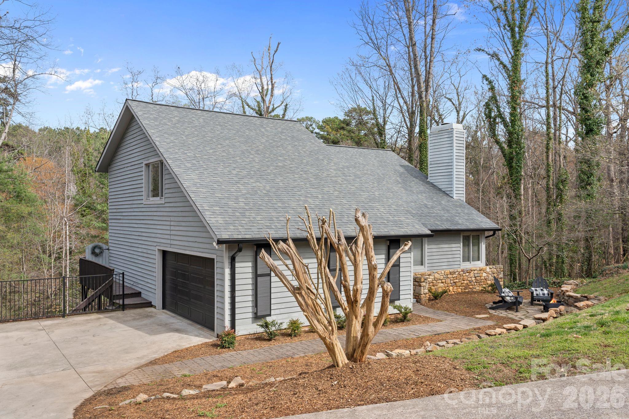 350 21st Avenue Drive NW Hickory NC 28601