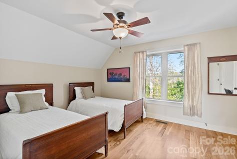 429 Pearson Drive Asheville NC 28801