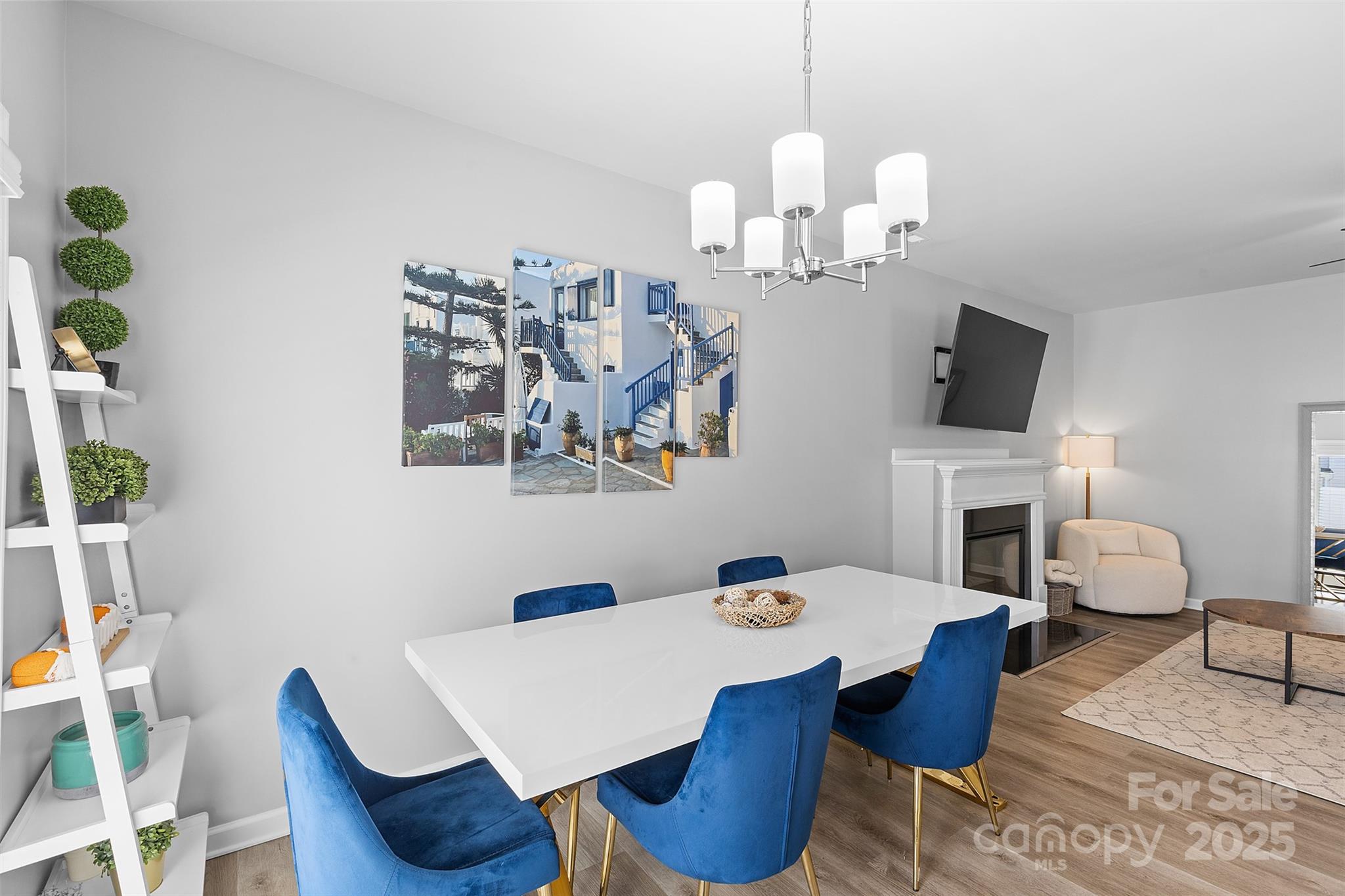 8048 Alderton Lane Charlotte NC 28215
