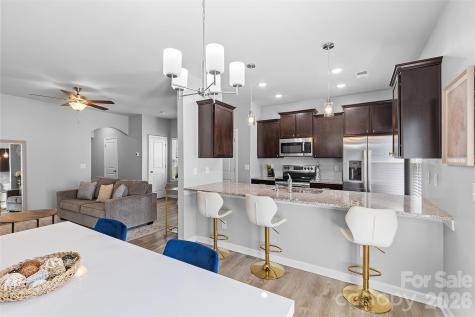 8048 Alderton Lane Charlotte NC 28215