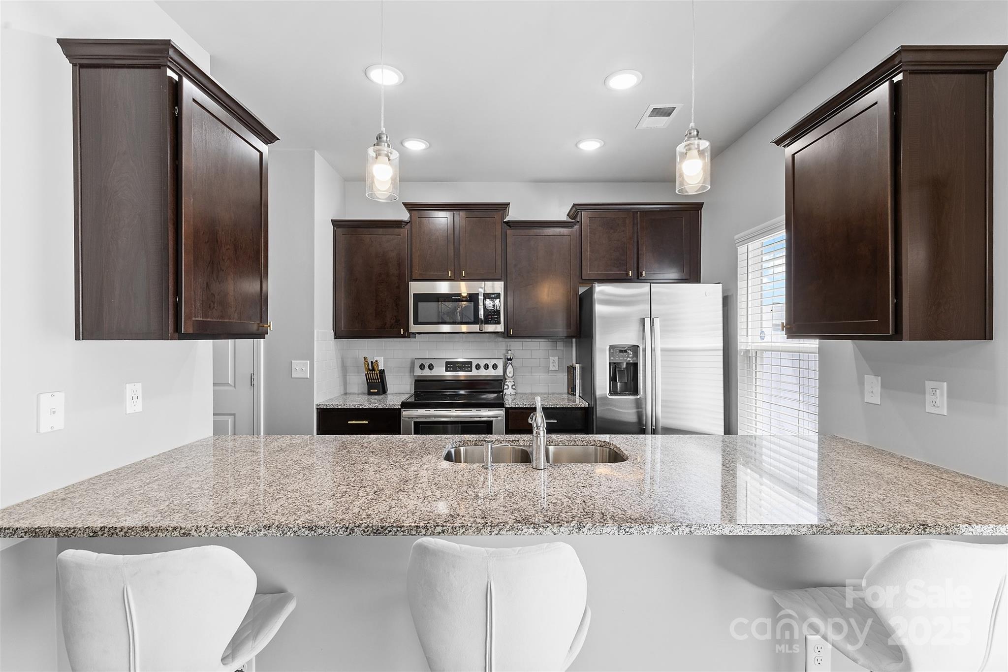 8048 Alderton Lane Charlotte NC 28215