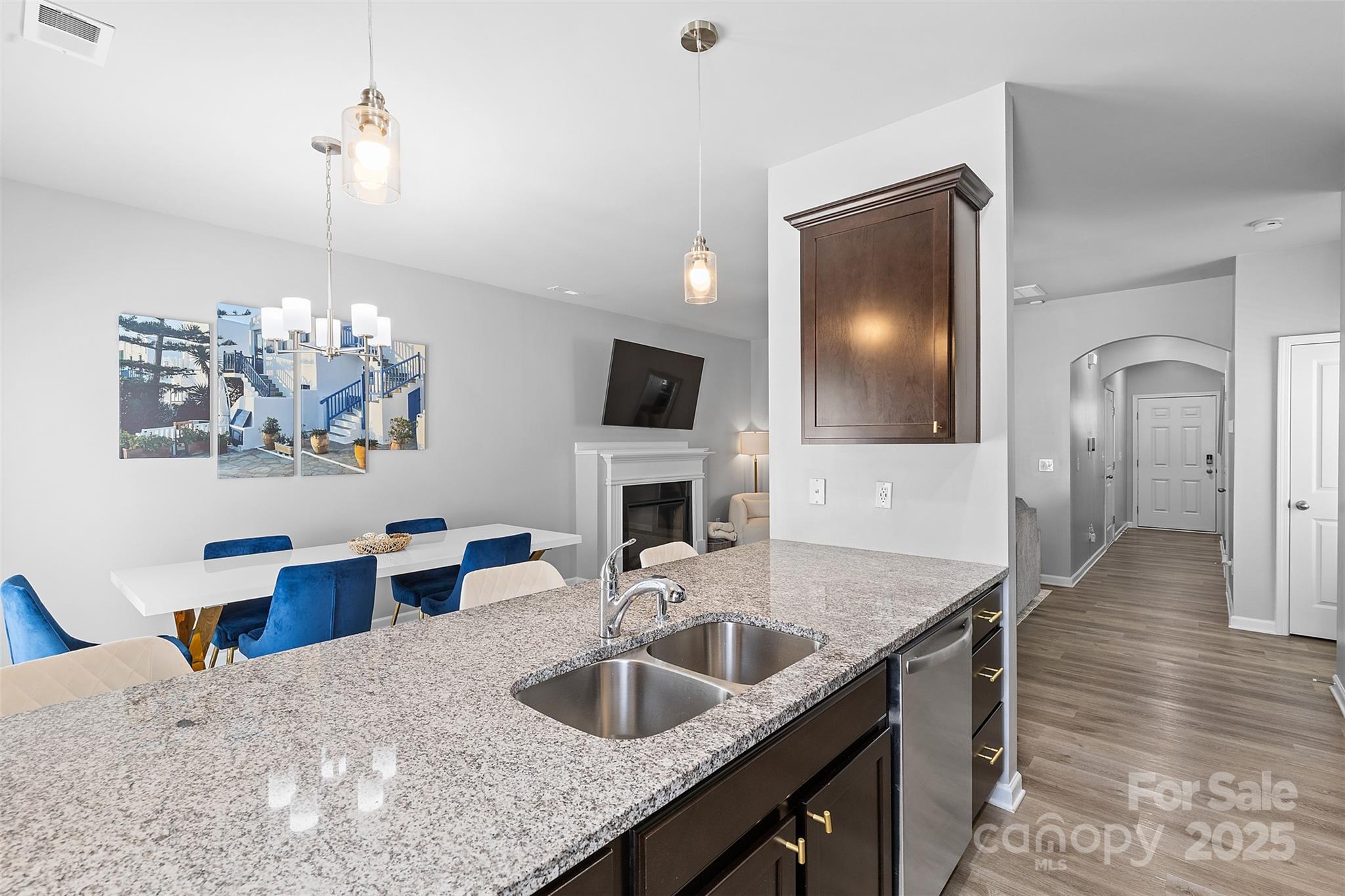 8048 Alderton Lane Charlotte NC 28215
