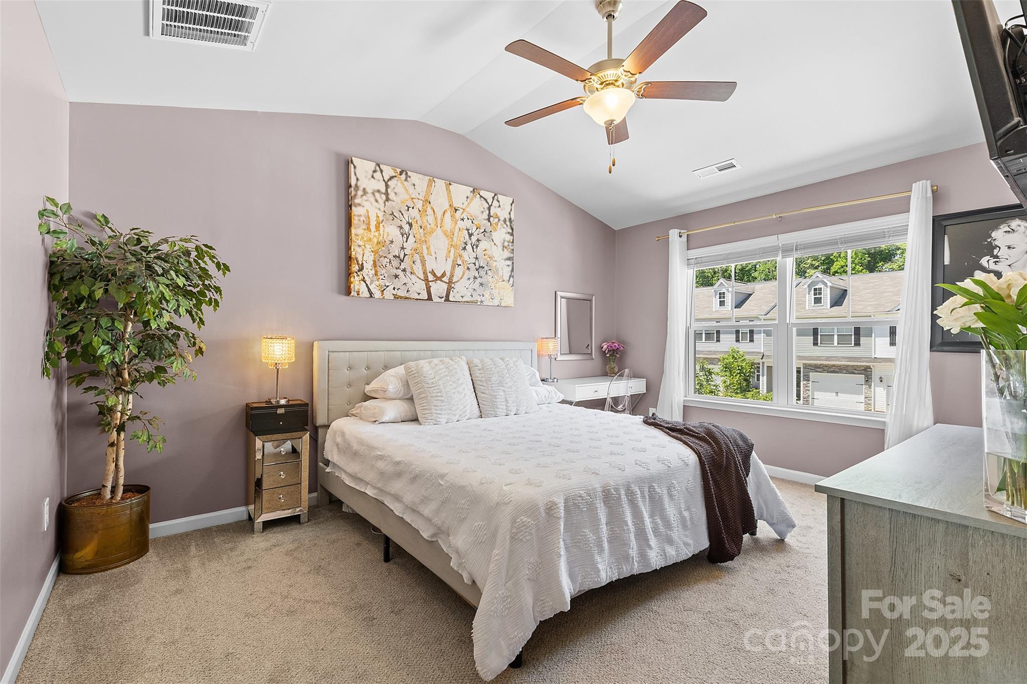 8048 Alderton Lane Charlotte NC 28215