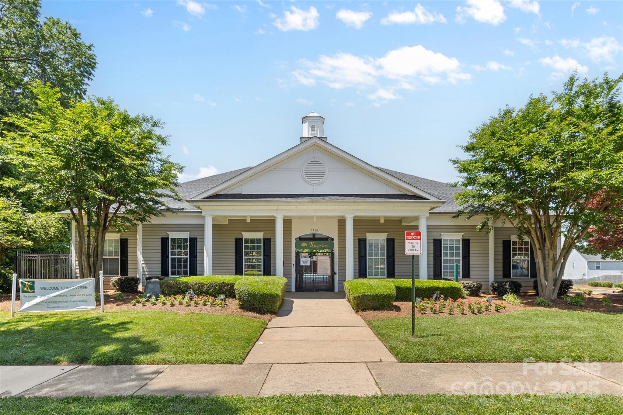 8048 Alderton Lane Charlotte NC 28215