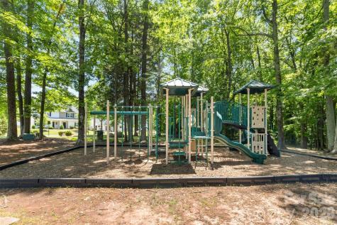 8048 Alderton Lane Charlotte NC 28215