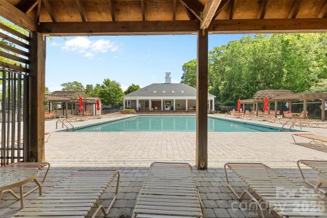 8048 Alderton Lane Charlotte NC 28215