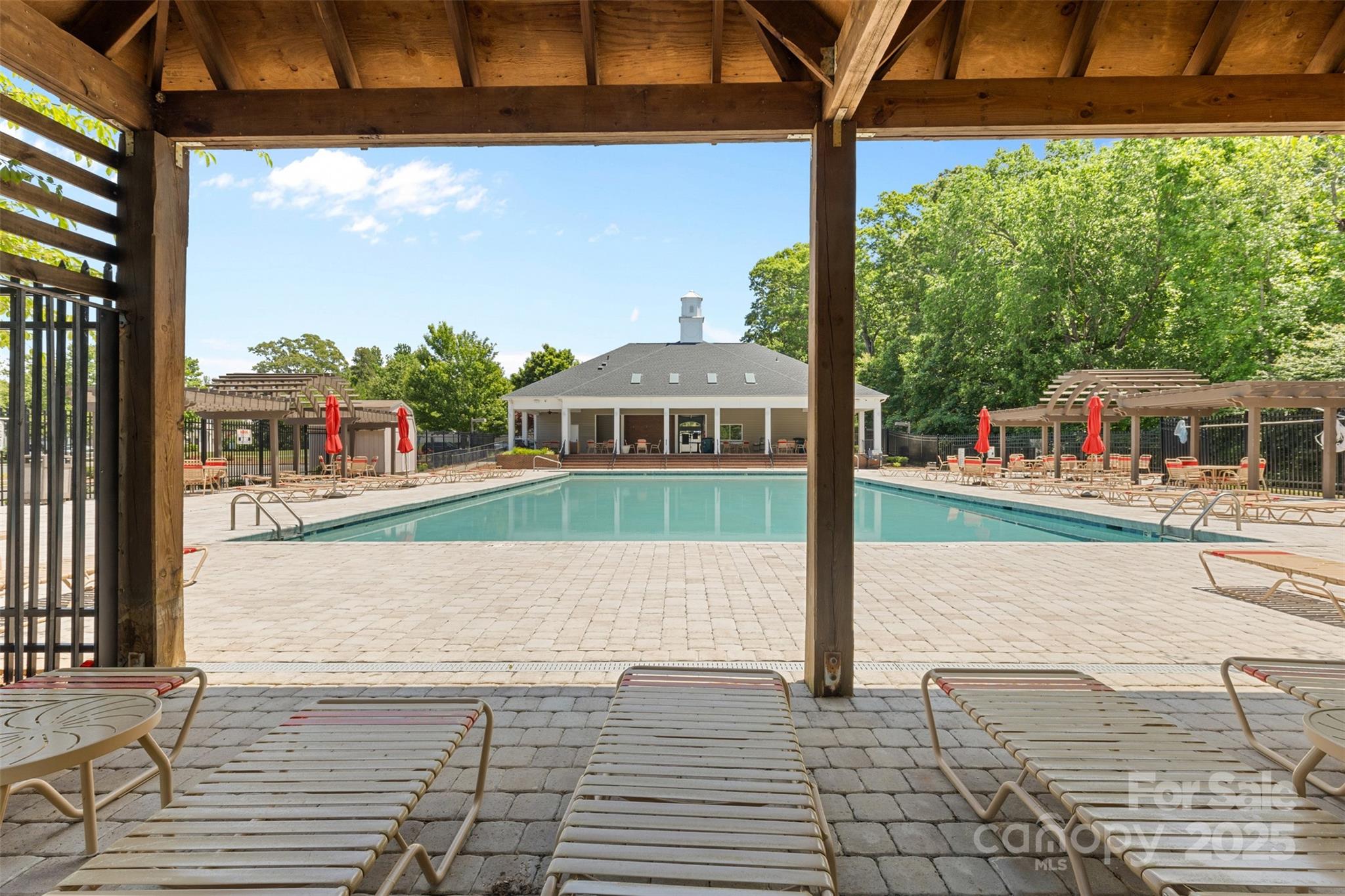 8048 Alderton Lane Charlotte NC 28215