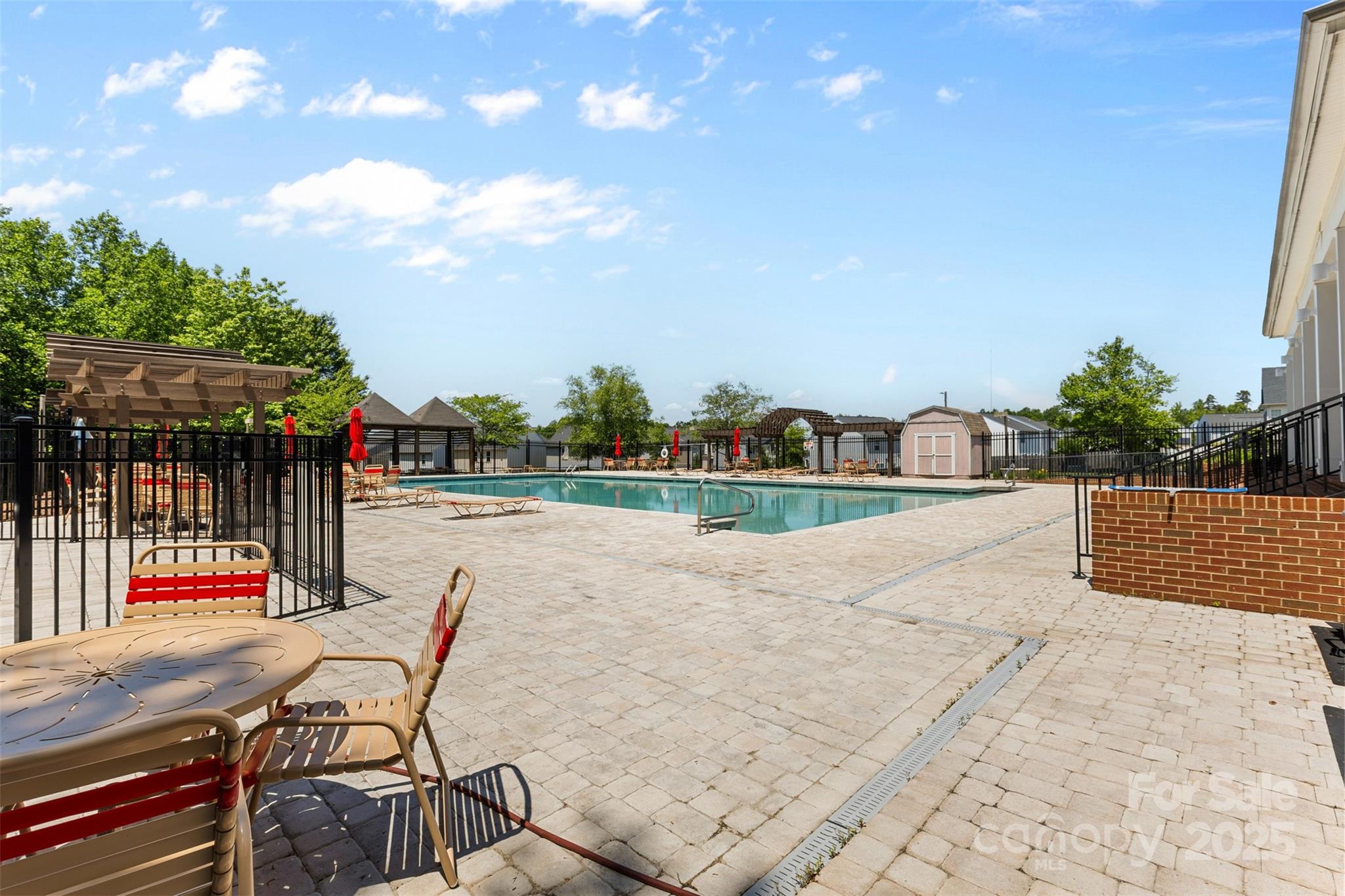 8048 Alderton Lane Charlotte NC 28215