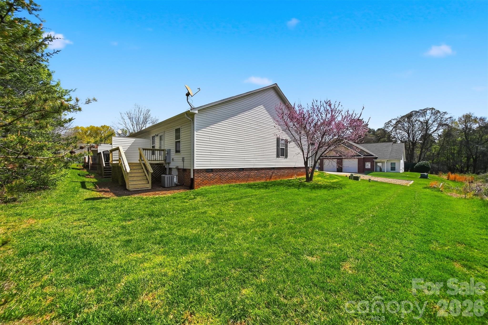 1662 Golden Cedar Lane Newton NC 28658