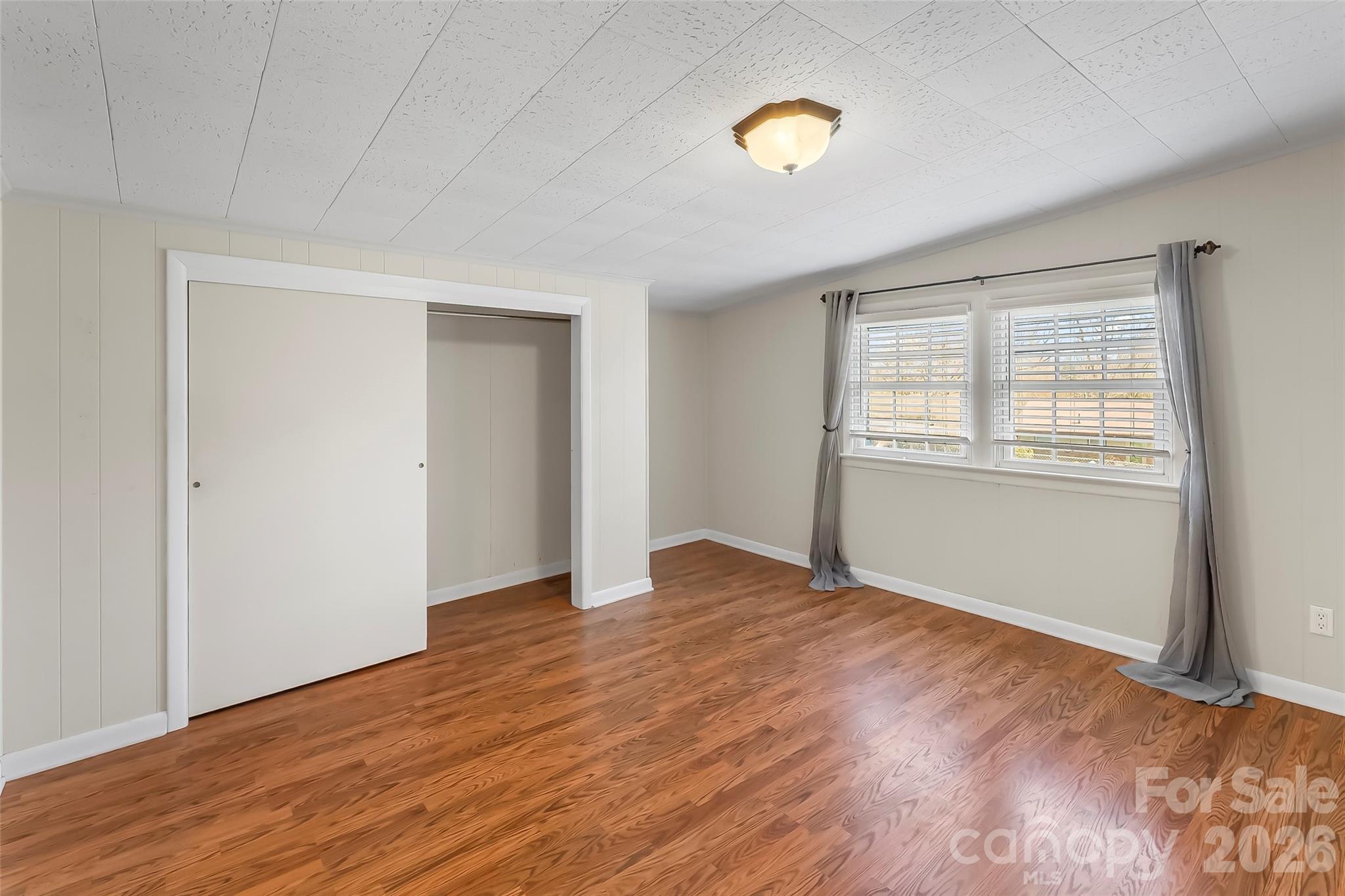 10 Woodmont Drive Asheville NC 28806