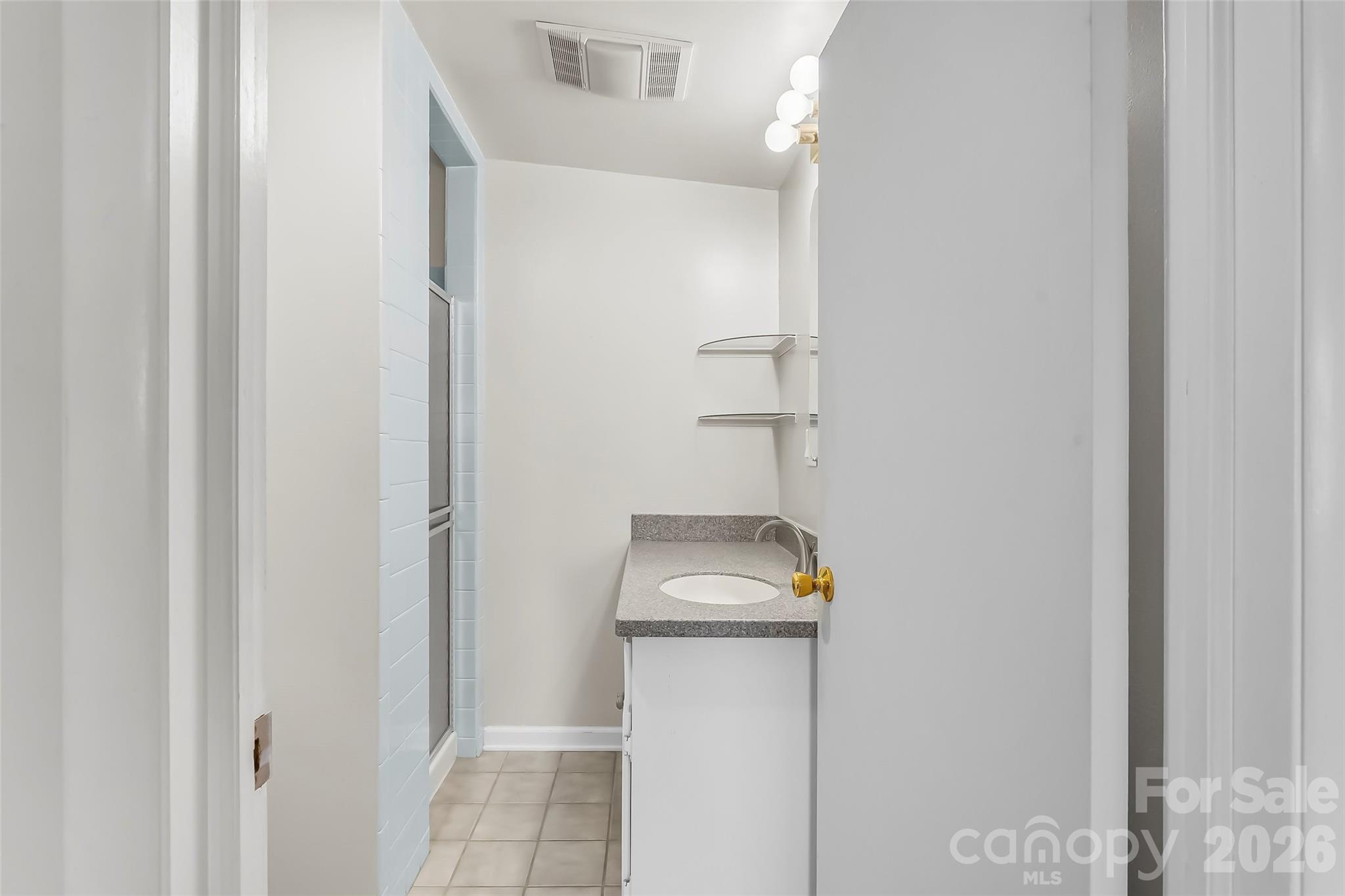 10 Woodmont Drive Asheville NC 28806