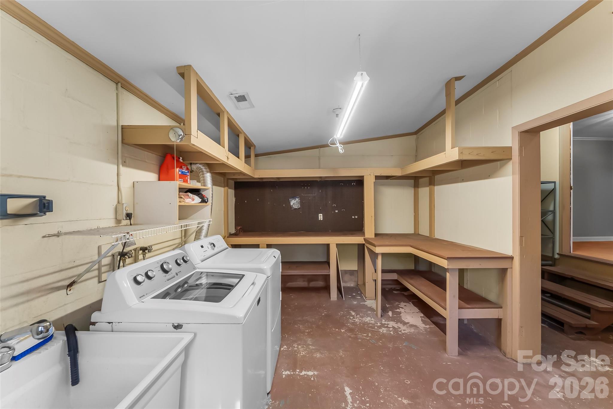 10 Woodmont Drive Asheville NC 28806