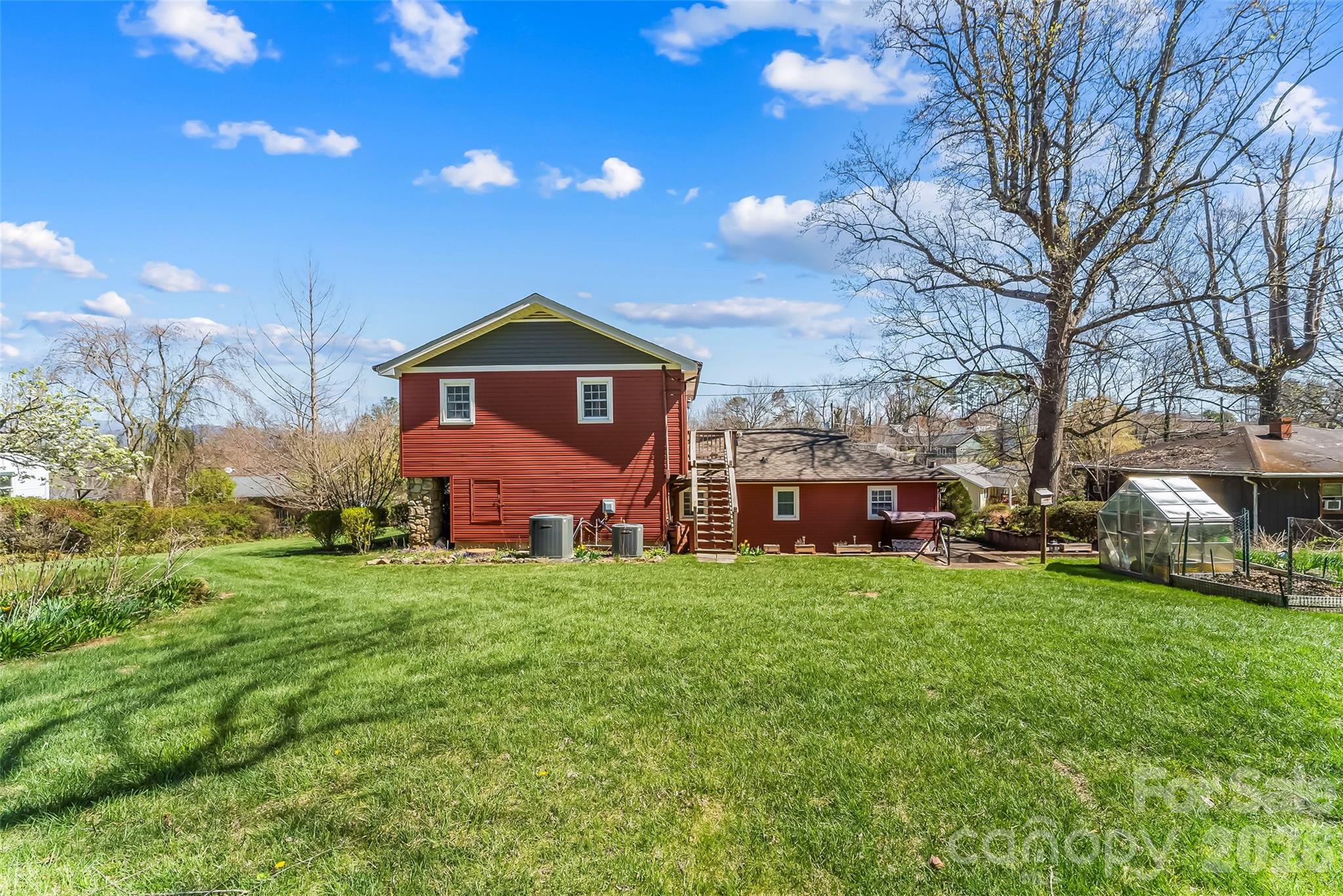 10 Woodmont Drive Asheville NC 28806