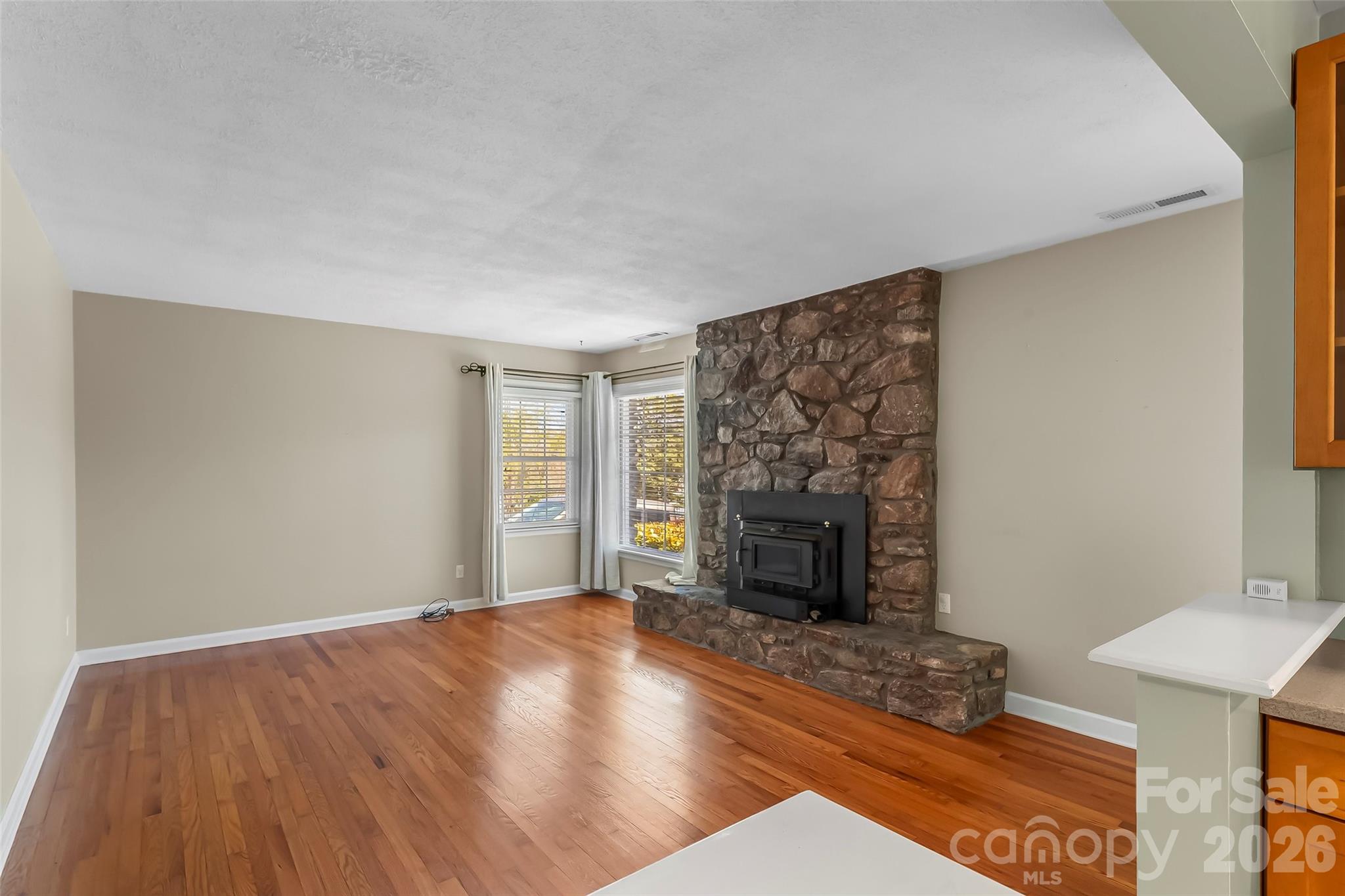 10 Woodmont Drive Asheville NC 28806
