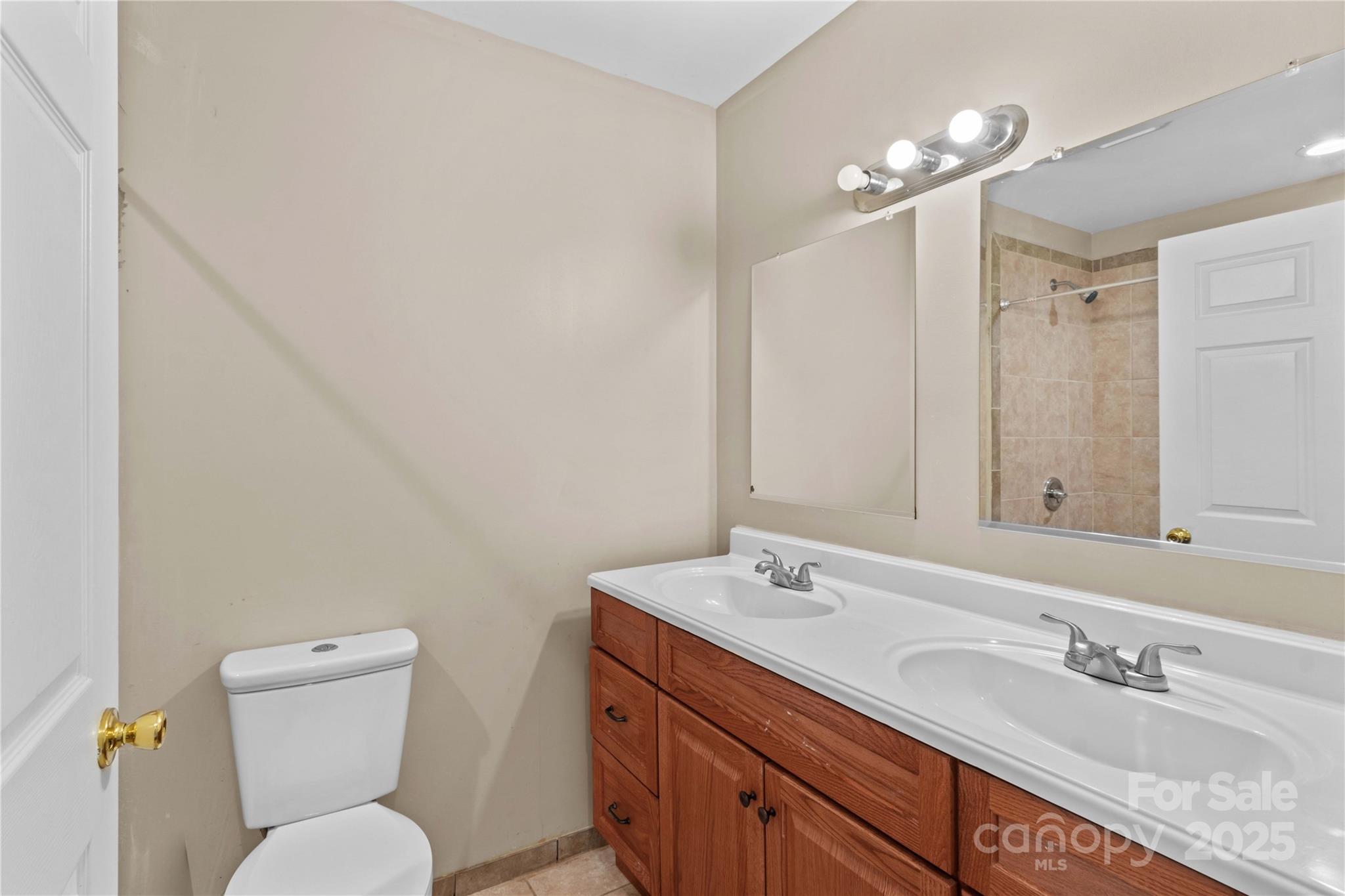 106 Emlee Street Lexington NC 27295