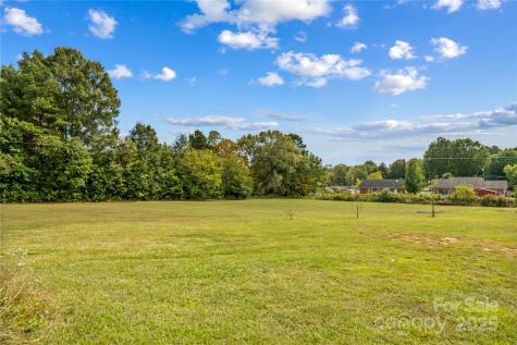 106 Emlee Street Lexington NC 27295