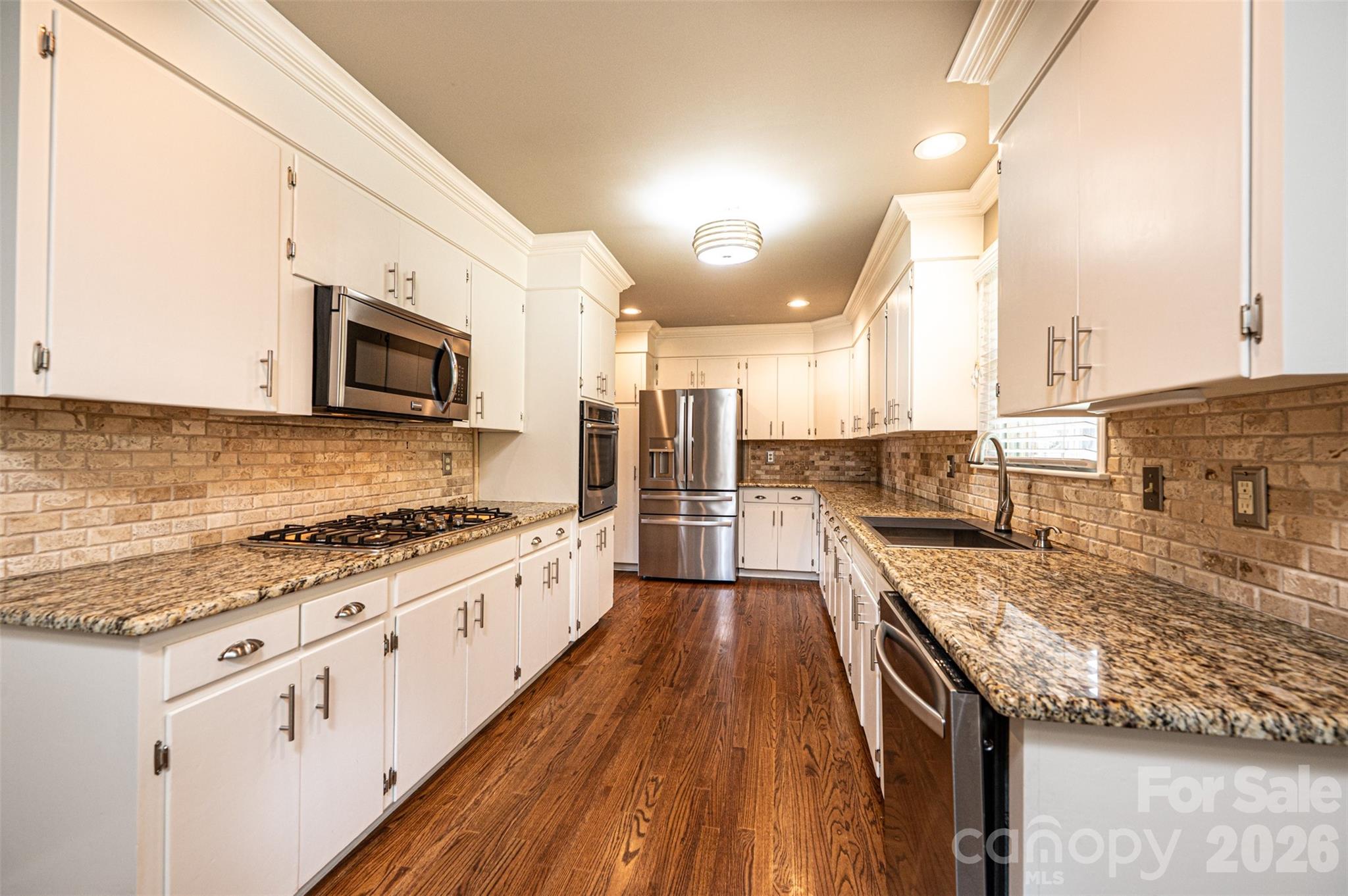 923 1st Street NE Hickory NC 28601