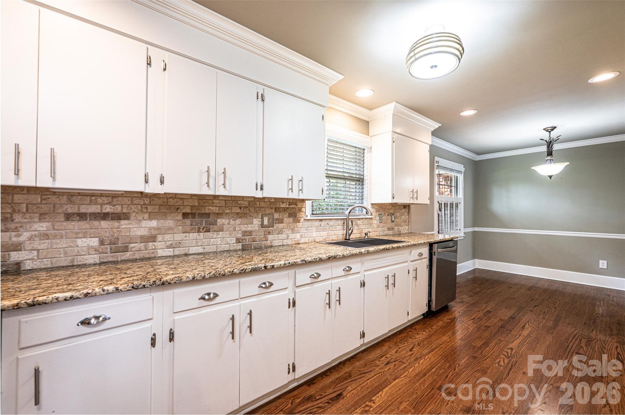 923 1st Street NE Hickory NC 28601