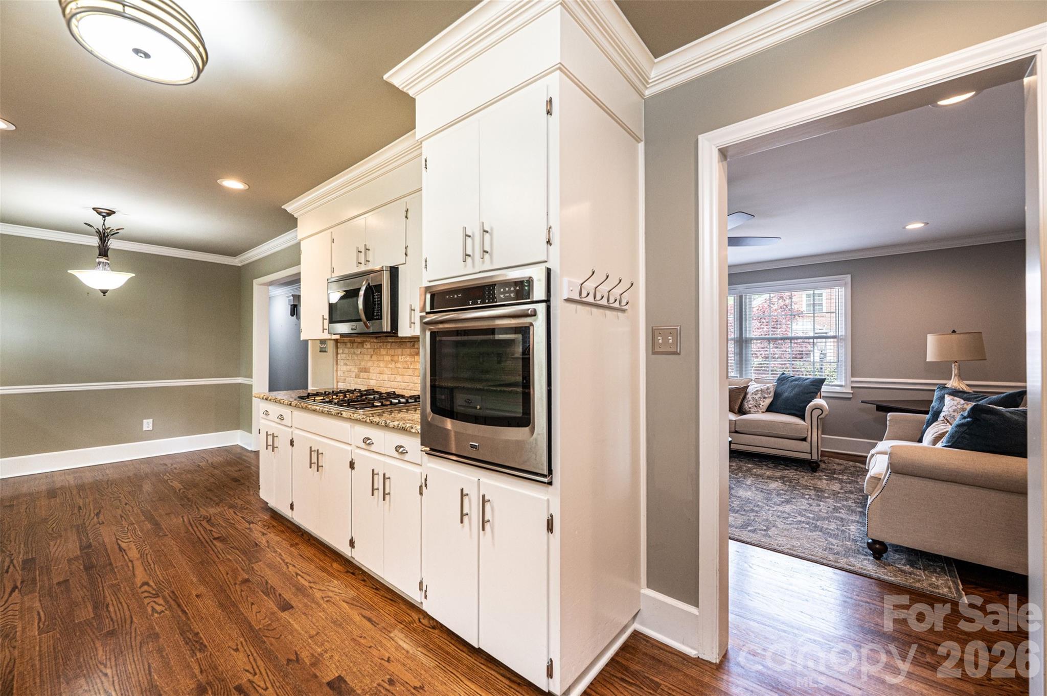 923 1st Street NE Hickory NC 28601