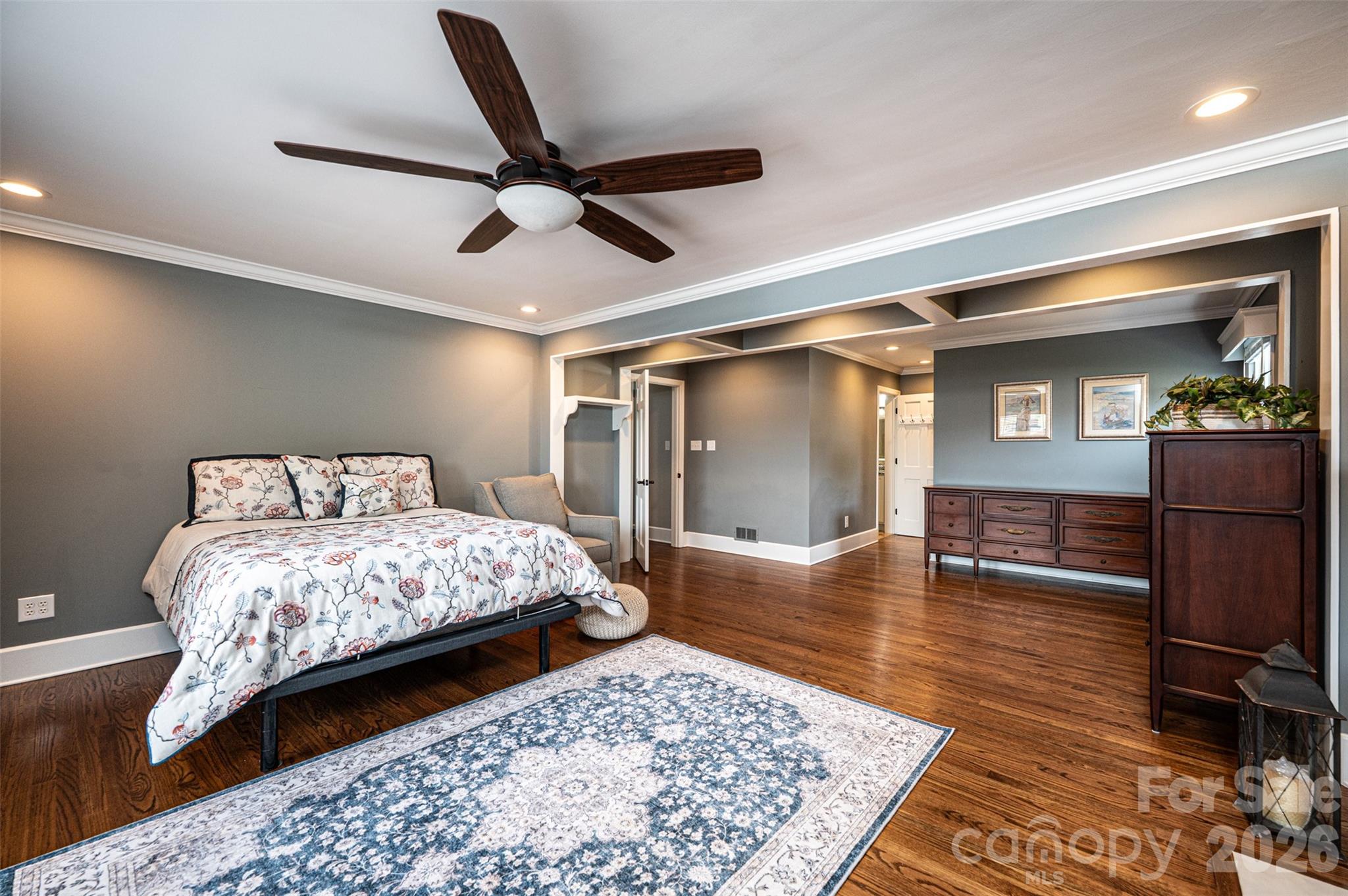 923 1st Street NE Hickory NC 28601