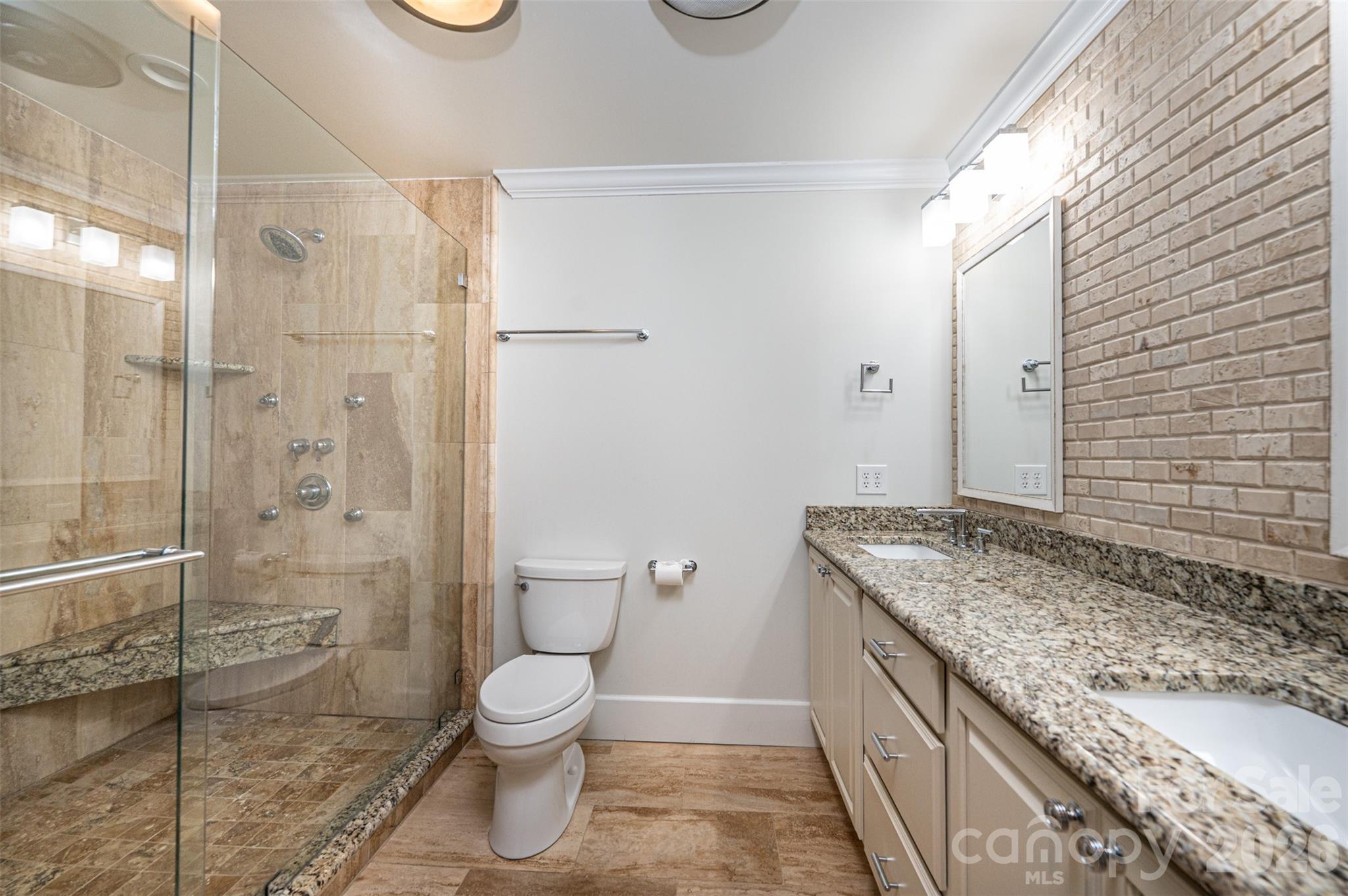 923 1st Street NE Hickory NC 28601