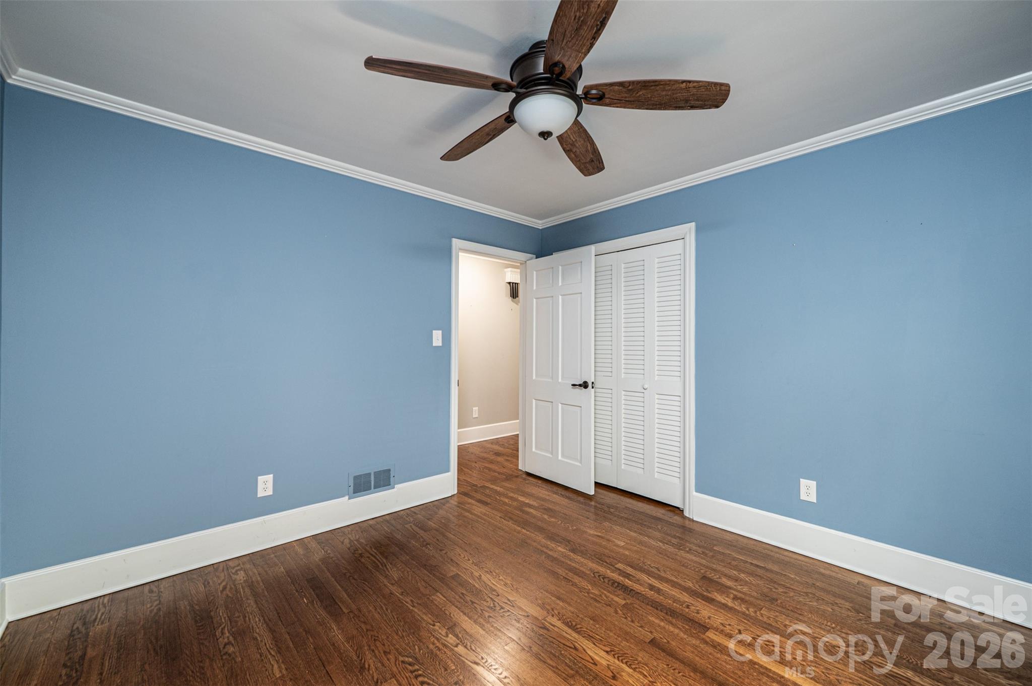 923 1st Street NE Hickory NC 28601