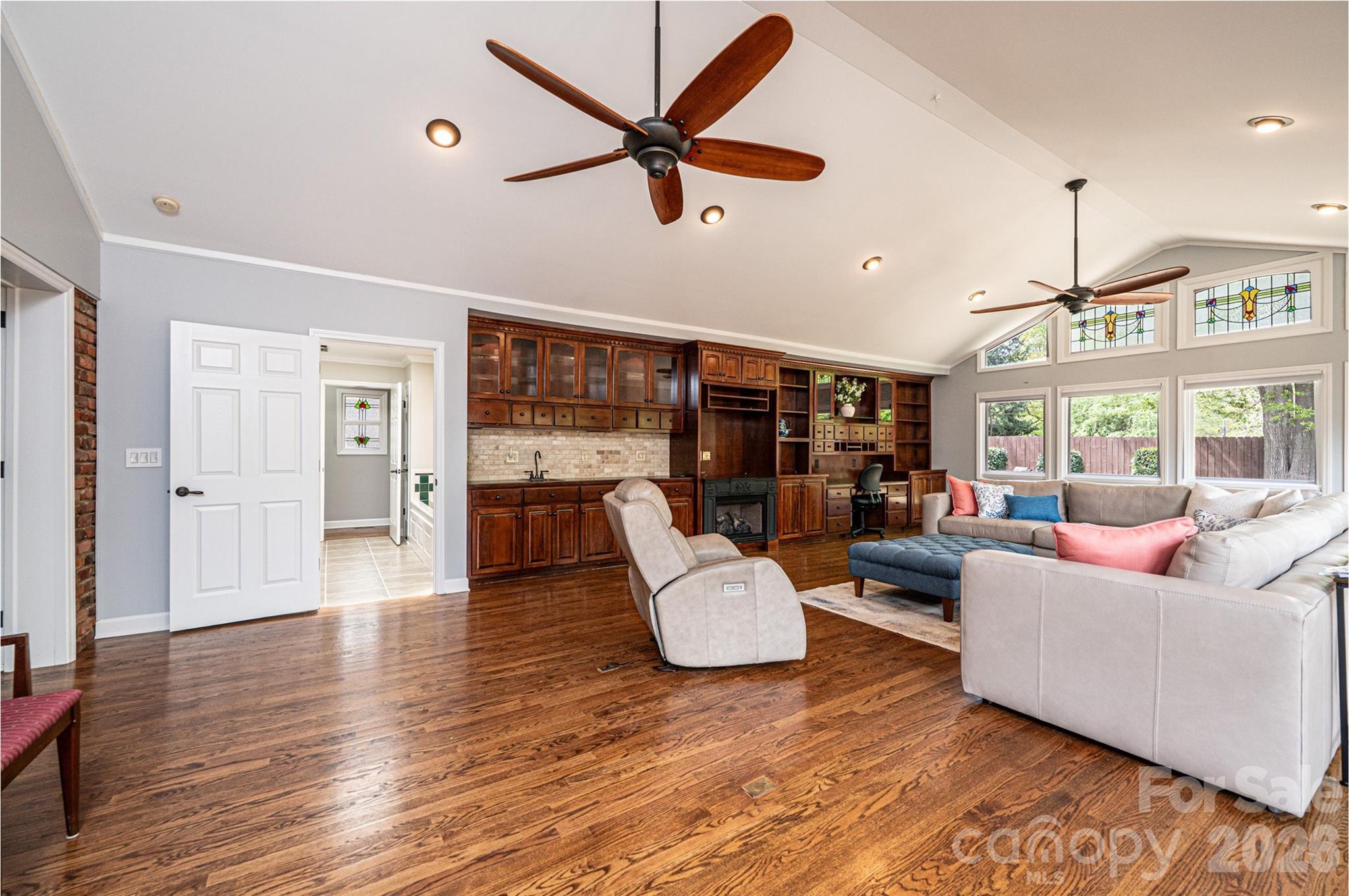 923 1st Street NE Hickory NC 28601