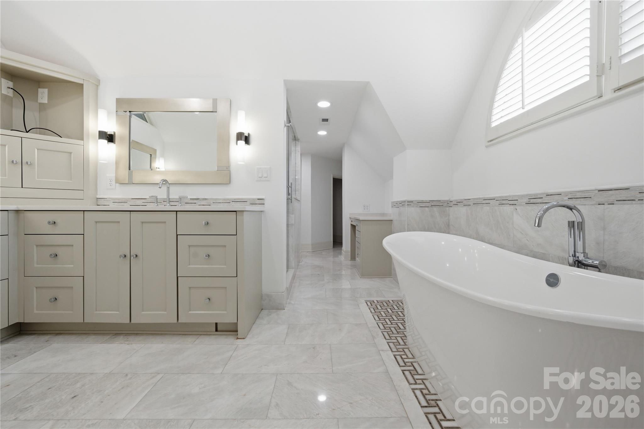 1417 S Wendover Road Charlotte NC 28211