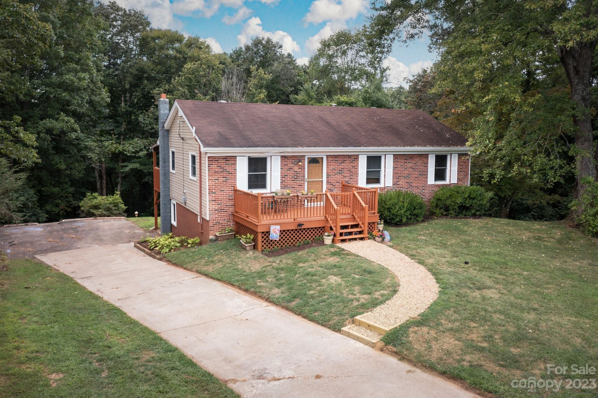 31 Birchwood Lane Asheville NC 28805