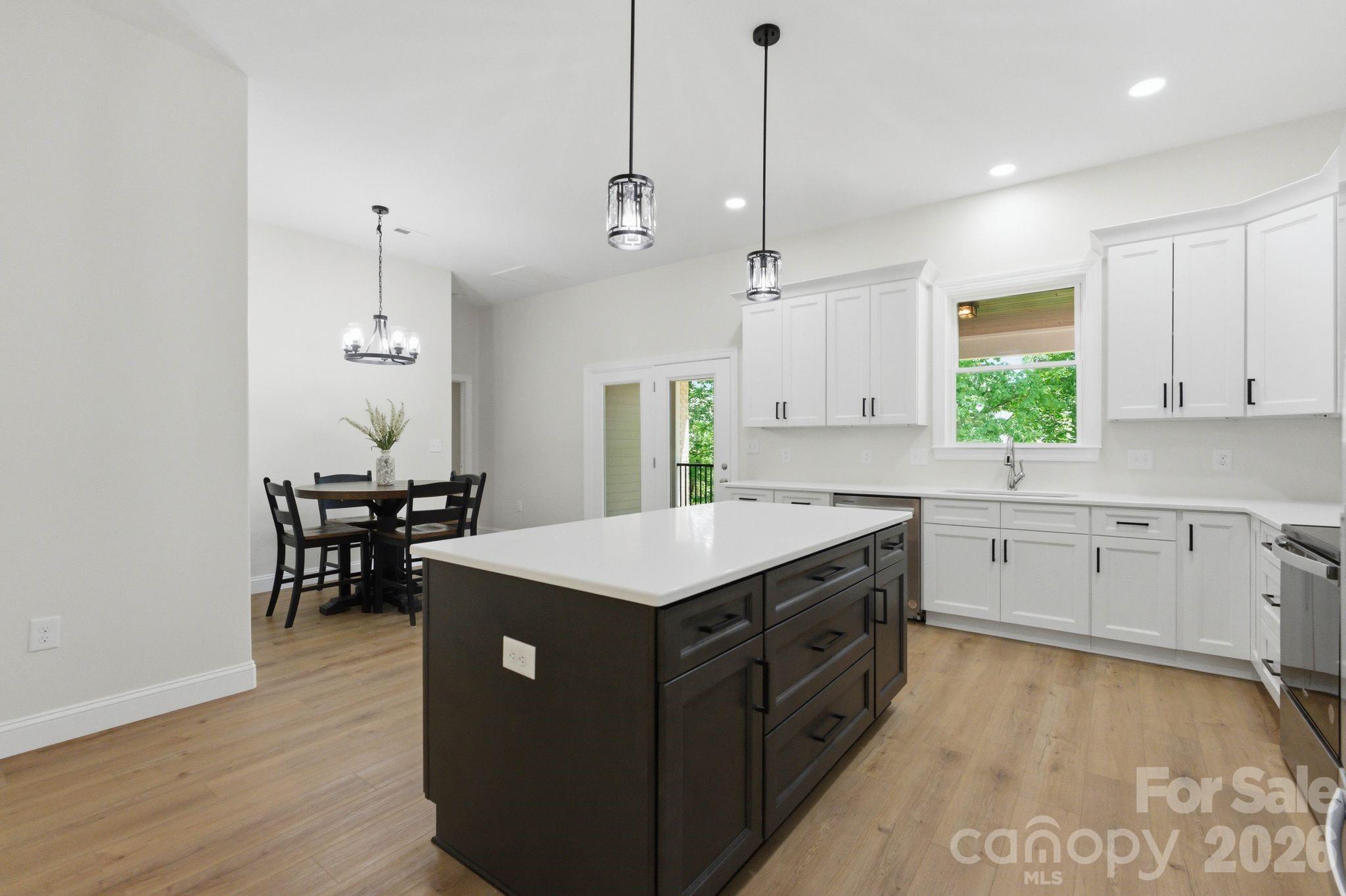 2442 Falcon Lane Statesville NC 28625