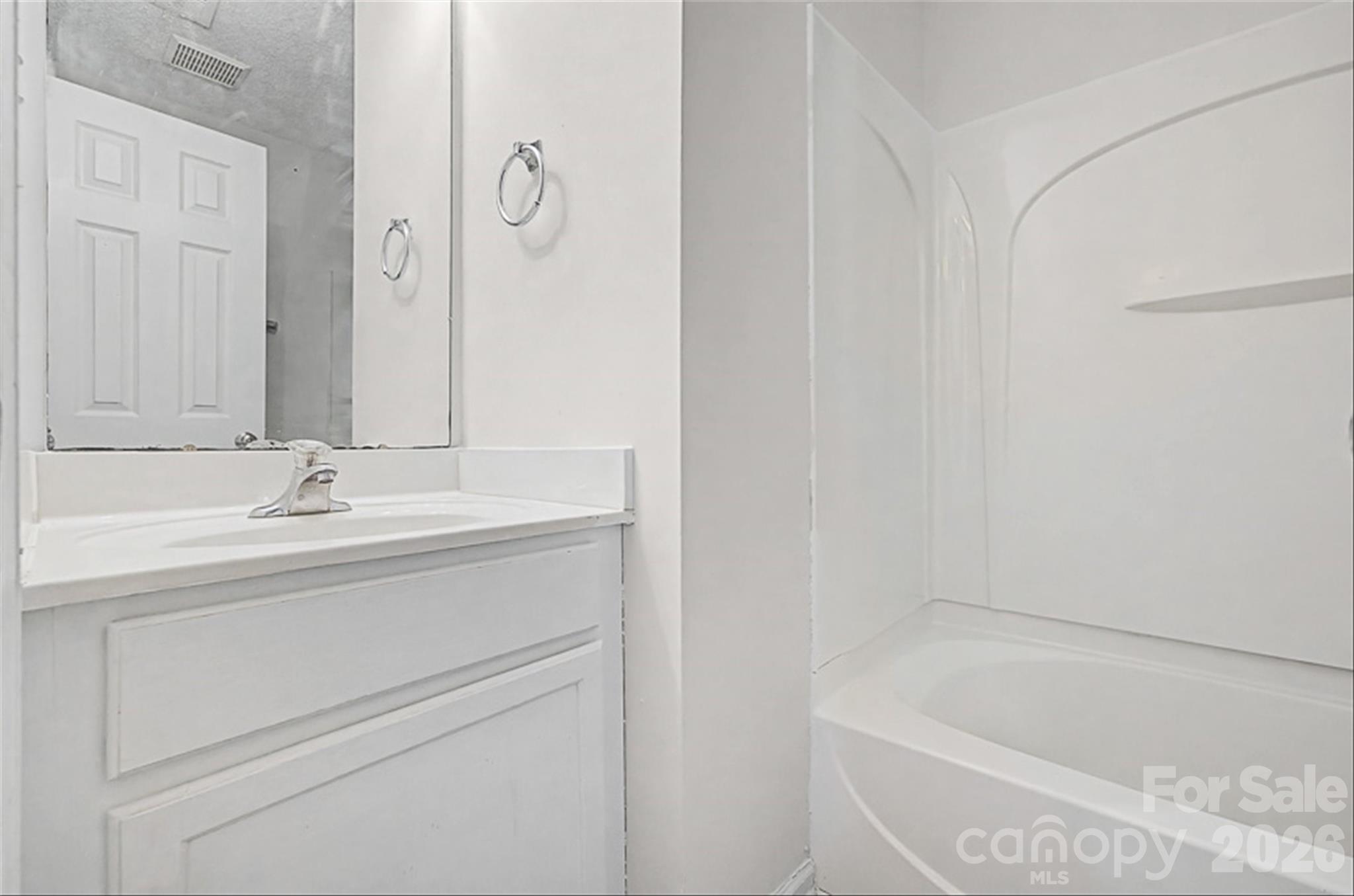 2405 Smugglers Court Charlotte NC 28216