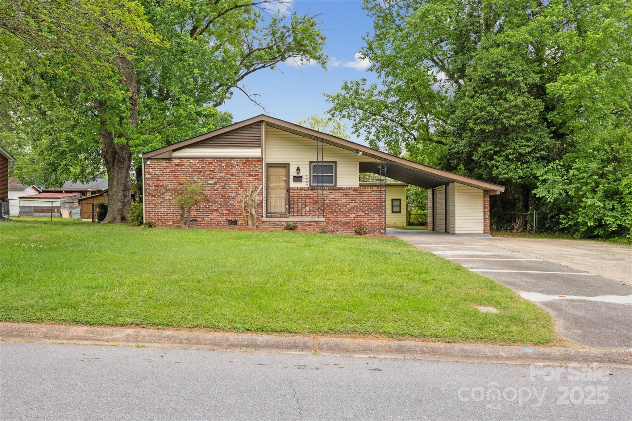 3828 Delgany Drive Charlotte NC 28215
