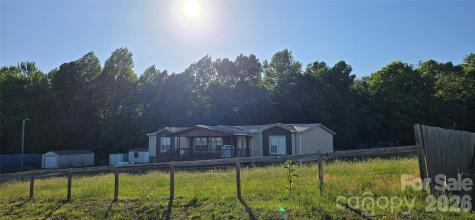 78 Buck Branch Road Mill Spring NC 28756