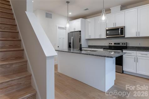 10 Wyndom Lane Asheville NC 28805