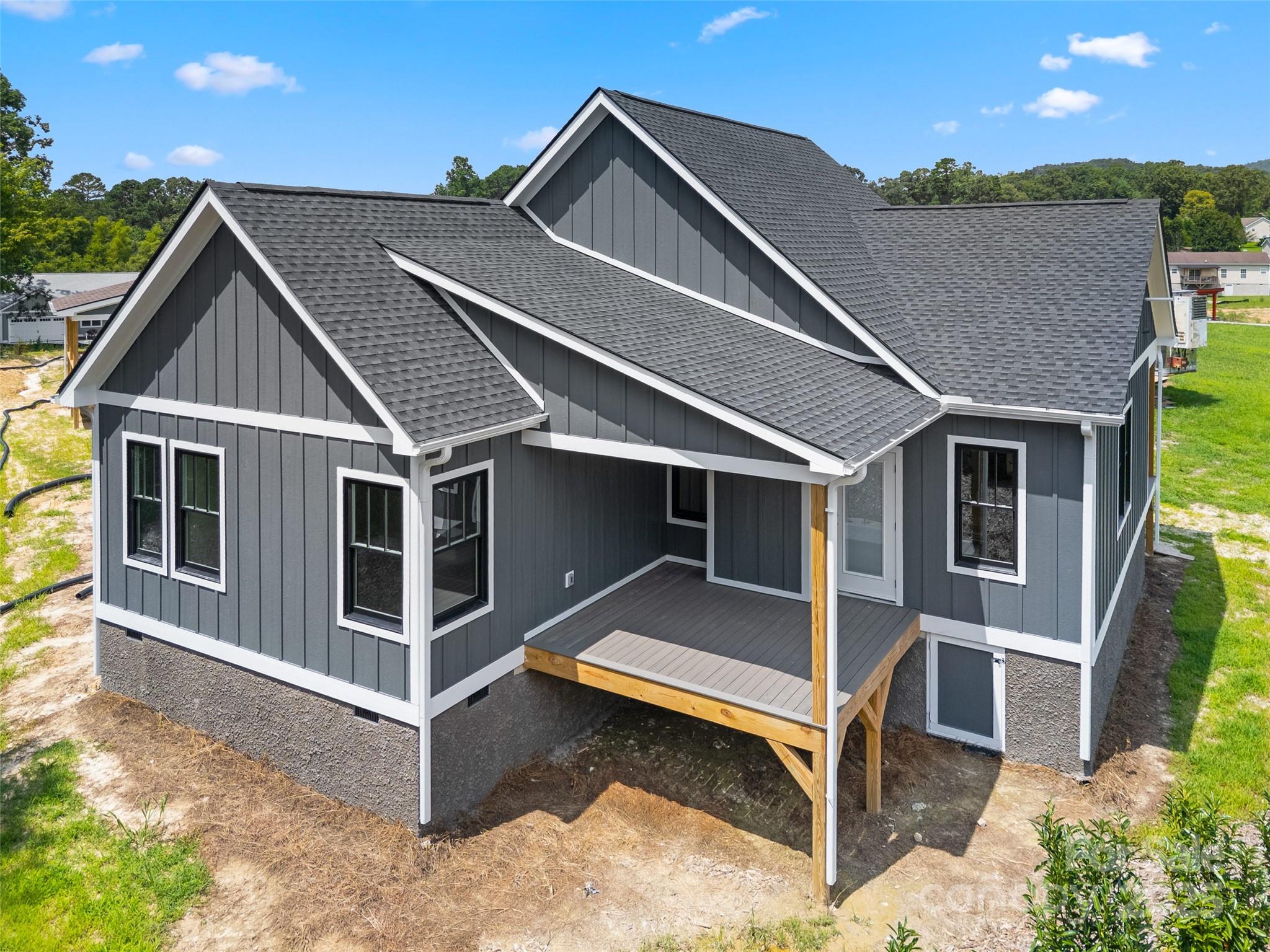 30 Olde Oak Court Hendersonville NC 28792