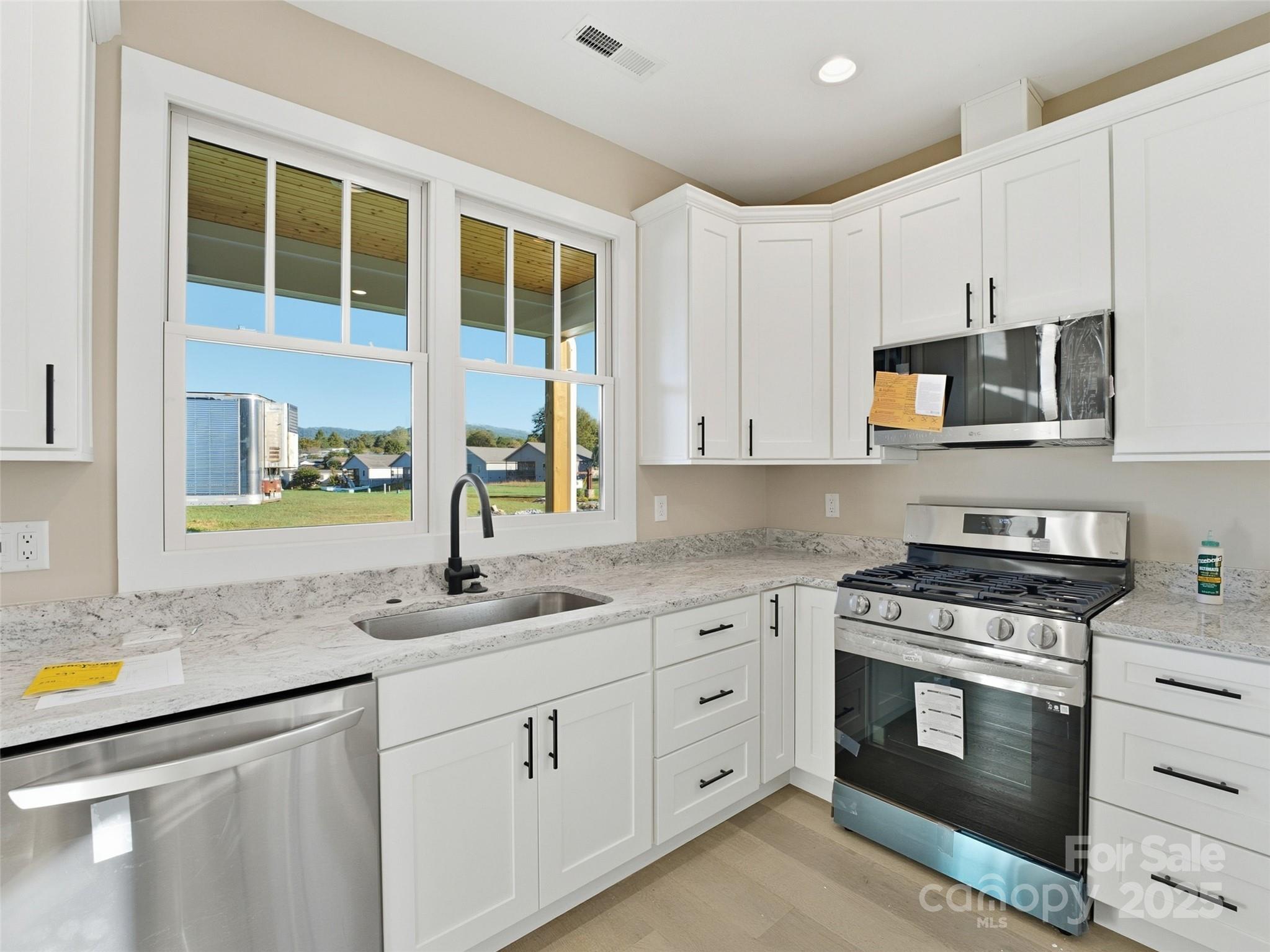 30 Olde Oak Court Hendersonville NC 28792